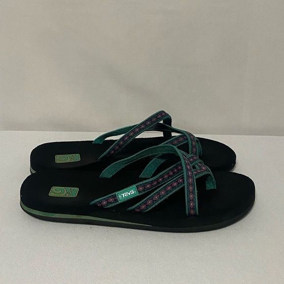 Teva GUC strappy slip on lightweight all terrain outdoor casual sandals size 8 - Picture 1 of 6